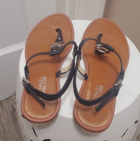 MICHAEL Michael Kors Women's Sondra Leather Thong Sandals Size 6½ 🌴 - Picture 4 of 6